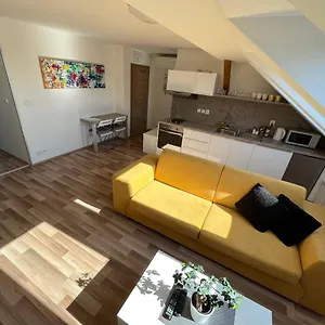 Skryjova Apartman