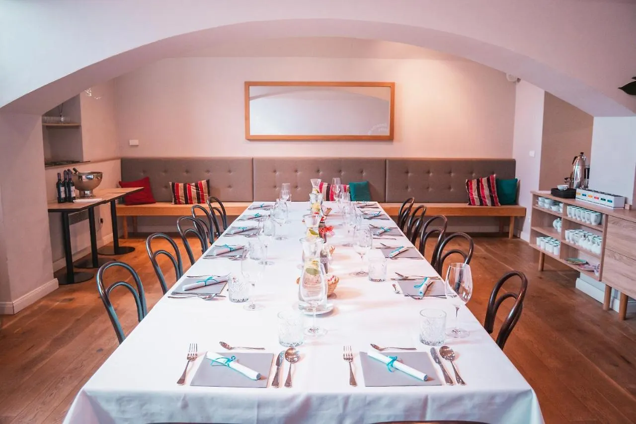 Hotel Klarov Prag 4*,
