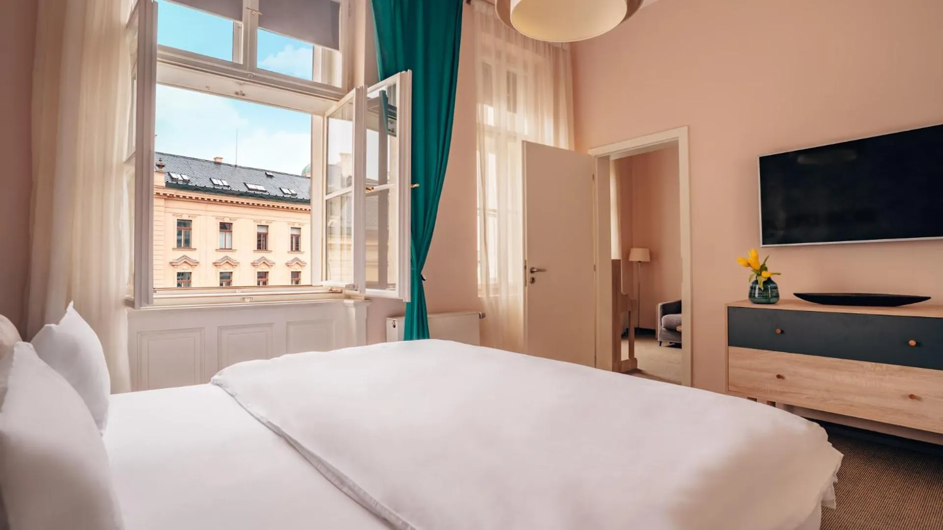 Boutique Hotel Klarov Prag 4*,