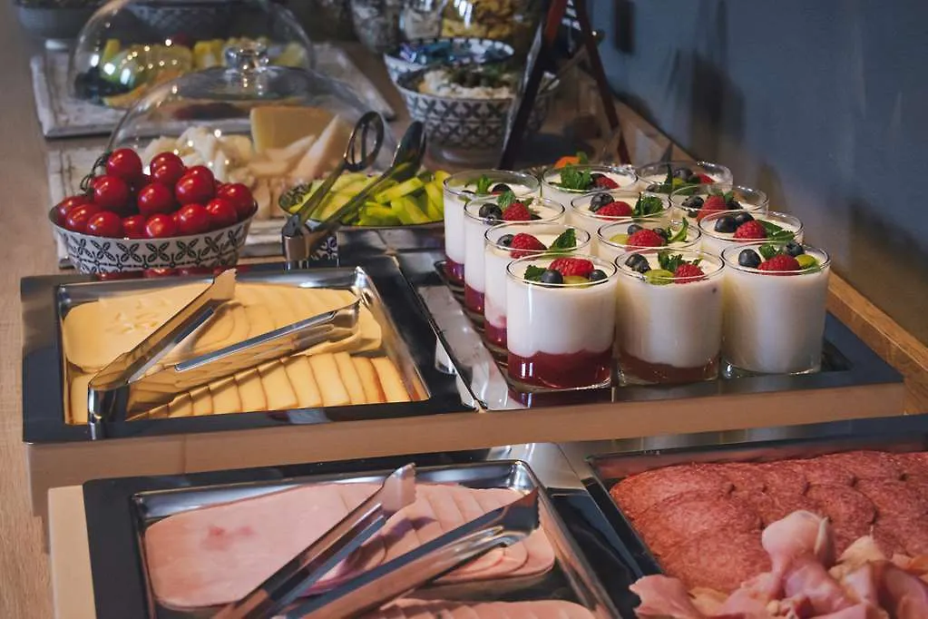 Boutique Hotel Klarov Prag 4*,